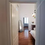 Dopica Lt 4* نابولي