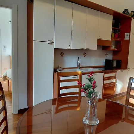 بيت ضيافة Dopica Lt 4*